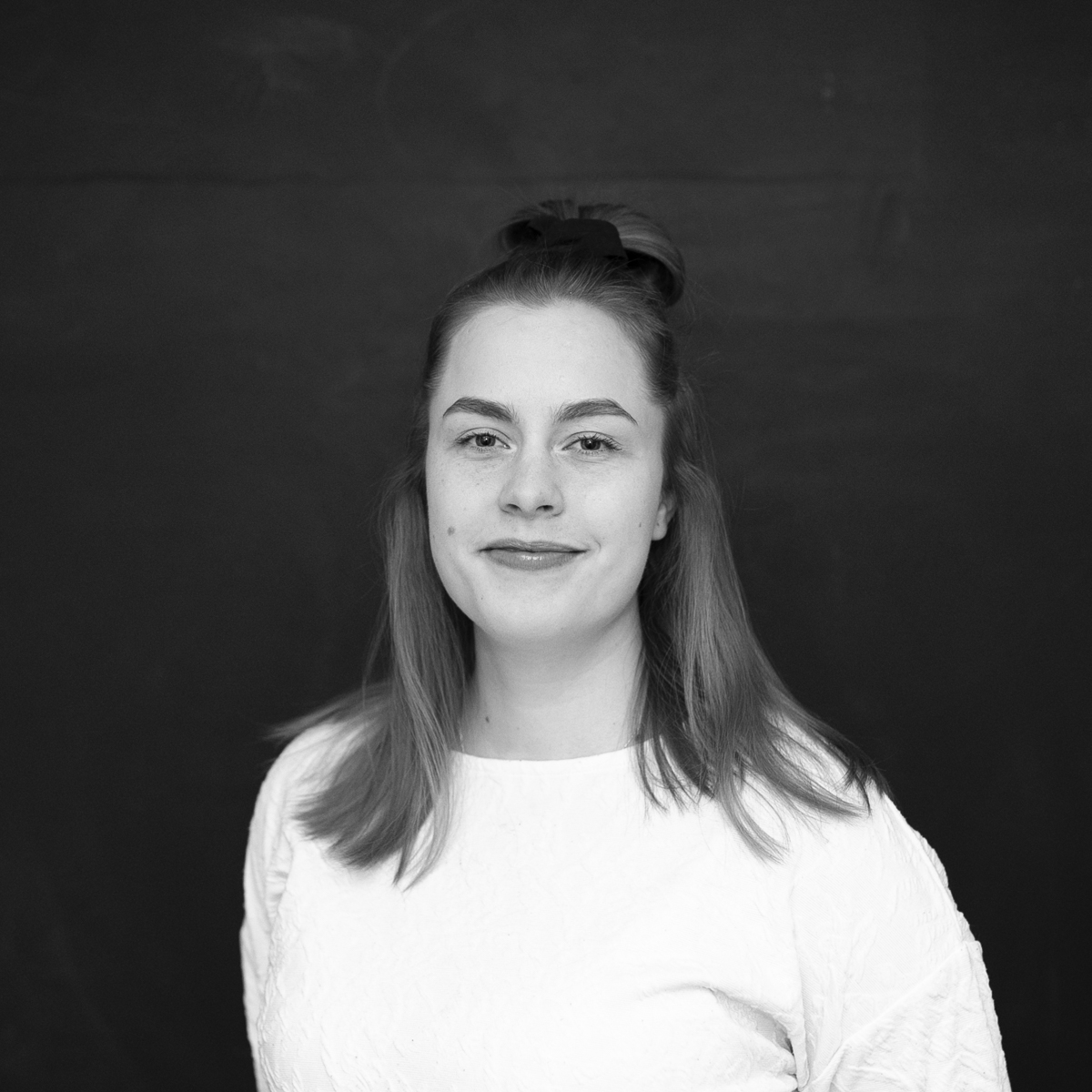 Hymyilevä hallituksen jäsen Peuraniemi